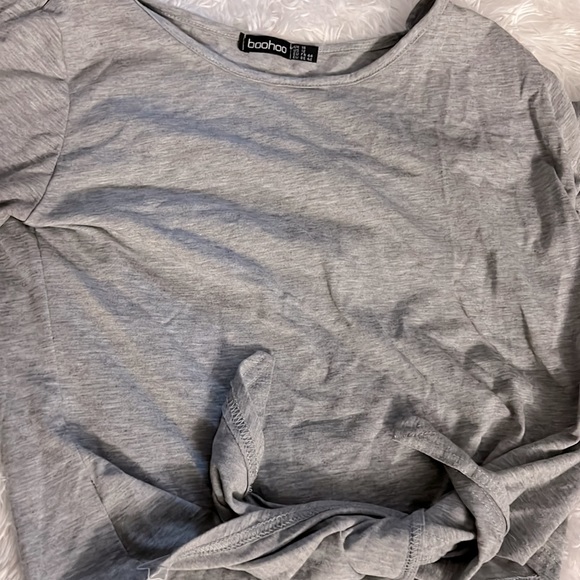 Boohoo Grey Crop Top - Picture 2 of 2